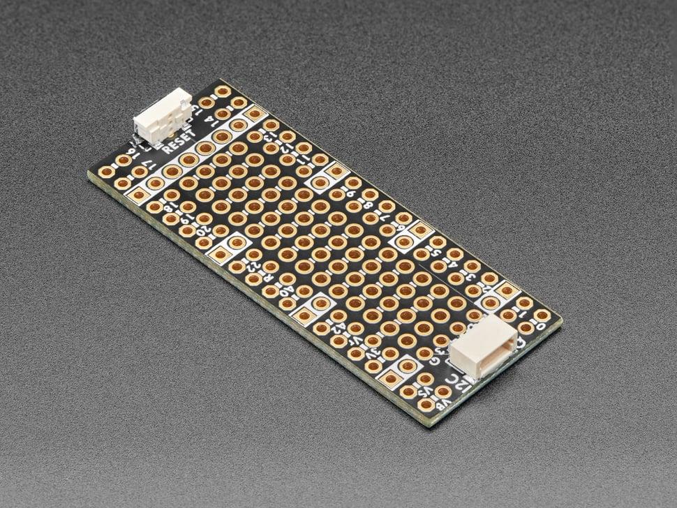 Adafruit PiCowbell Proto voor Pico - Resetknop & STEMMA QT