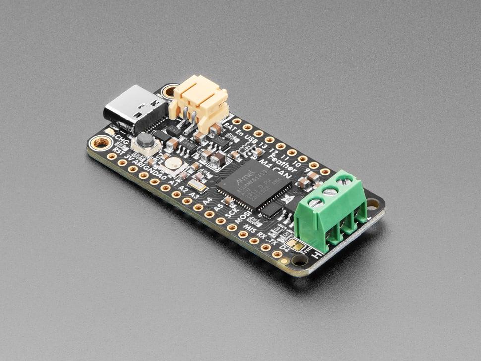 Adafruit feather M4 CAN Express met ATSAME51