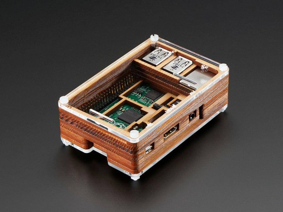 Adafruit Timber Pibow - Behuizing voor Raspberry Pi Model B+ computers