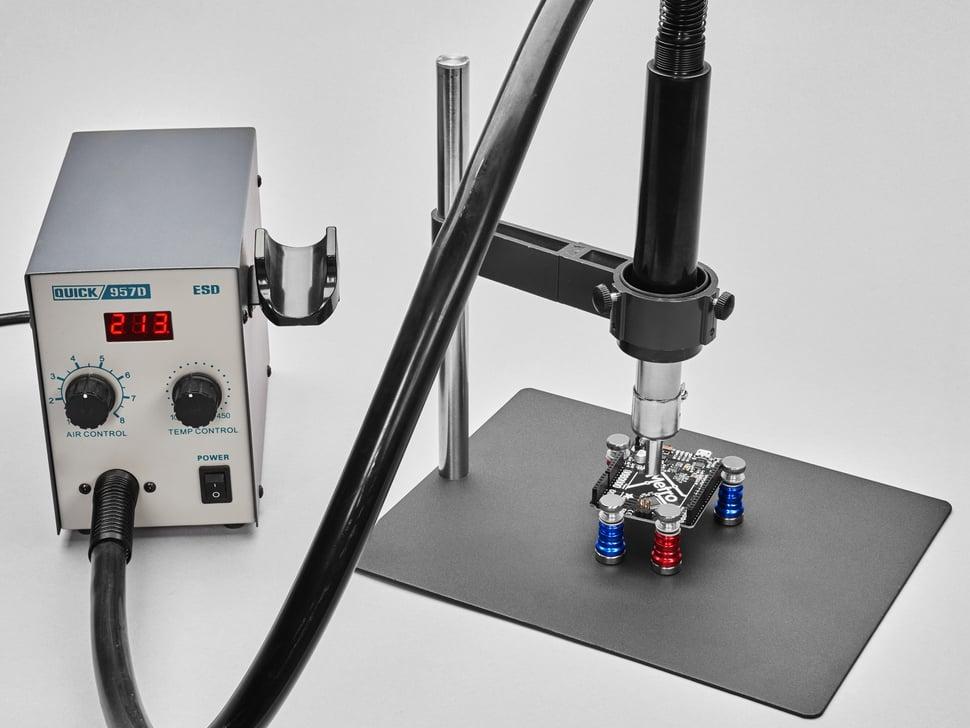 Adafruit Hetelucht-hulpplaat voor herbewerkingsstation met twee ringklemmen