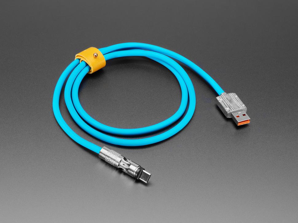 Adafruit Blauwe USB Type C naar USB A-kabel met 540 graden draaibaar uiteinde