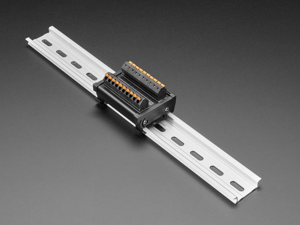 Adafruit DIN-rail 10x10 naar aansluitblokadapter