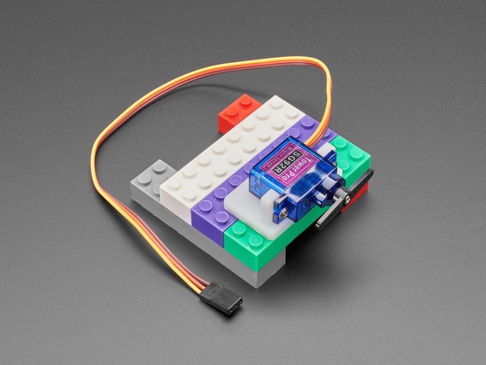 Adafruit Horizontale Micro Servo Houder voor LEGO-compatibele Steensystemen