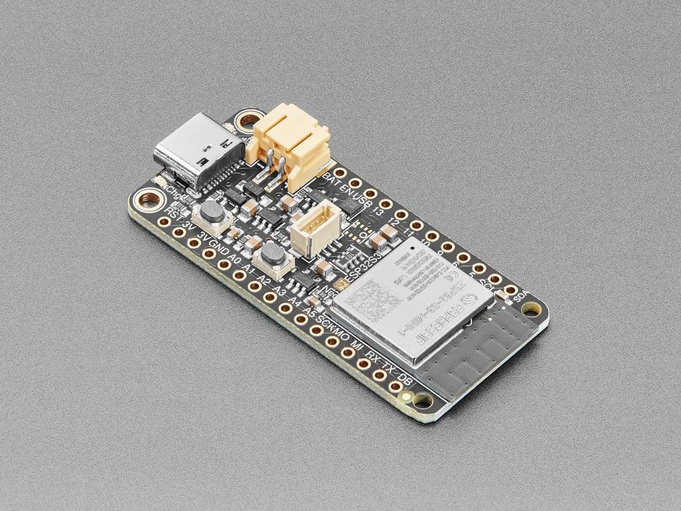 Adafruit ESP32-S3 feather met 4MB Flash 2MB PSRAM