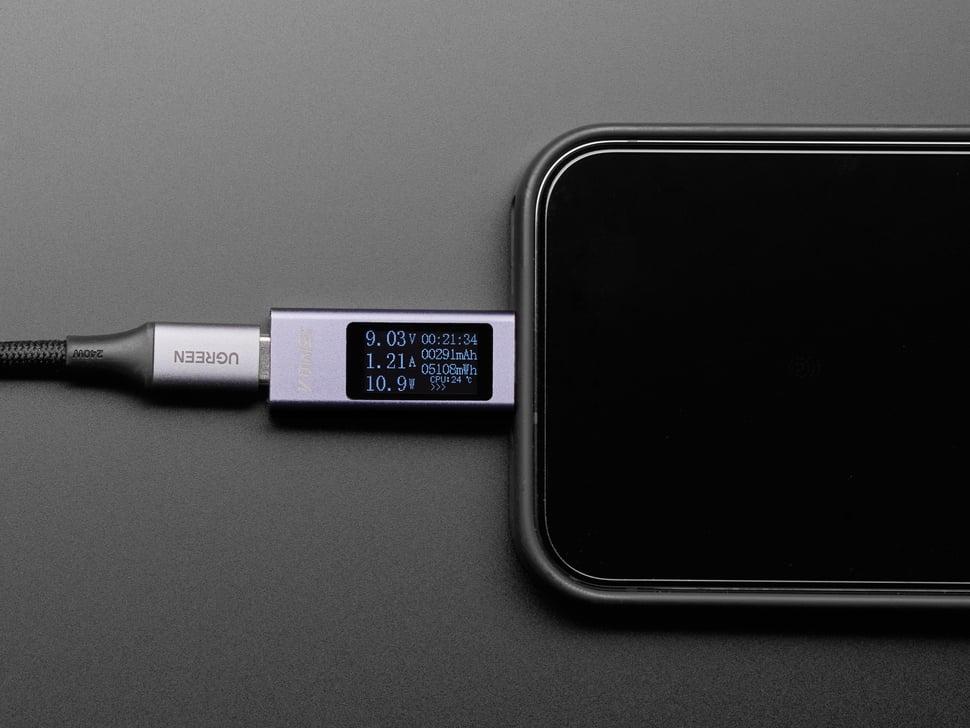 Adafruit Mini OLED USB C Power Analyzer blijft in het Engels.