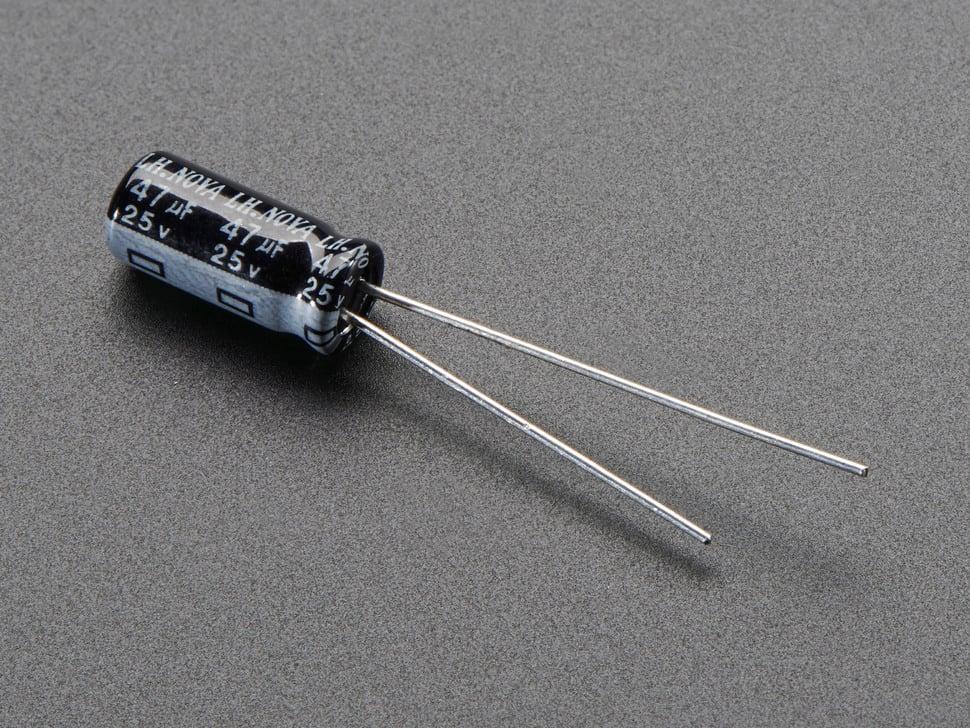 Adafruit 47uF 25V elektrolytische condensatoren - verpakking van 10